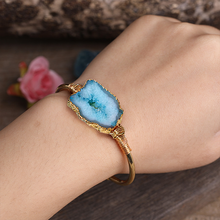 Load image into Gallery viewer, Raw Irregular Crystal Bracelet
