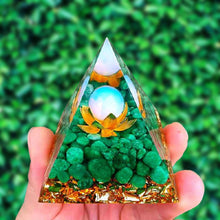 Load image into Gallery viewer, Lotus Pyramid | Fuchsite
