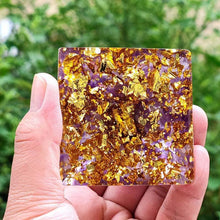Load image into Gallery viewer, Lotus Pyramid | Amethyst
