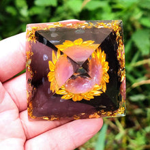 Load image into Gallery viewer, Lotus Pyramid | Tourmaline
