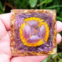 Load image into Gallery viewer, Lotus Pyramid | Amethyst
