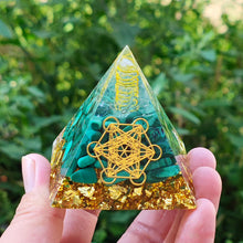 Load image into Gallery viewer, Malachite Orgone Pyramid
